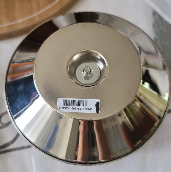 Bath & Body Works 3-wick Argyle candle holder - Picture 4 of 4